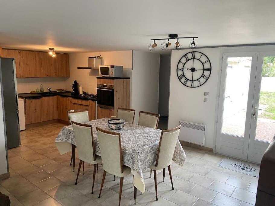Maison De Vacances La Cotinière Екстериор снимка